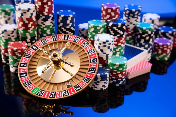 mentol4d mobile app interface showing slot games and live-dealer table options